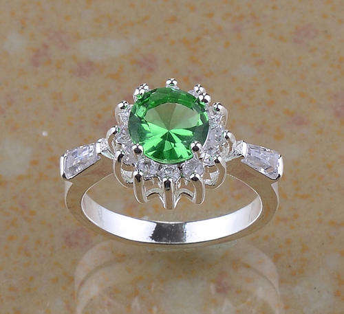 FASHION JEWELRY GREEN & WHITE TOPAZ SILVER RING SIZE 6